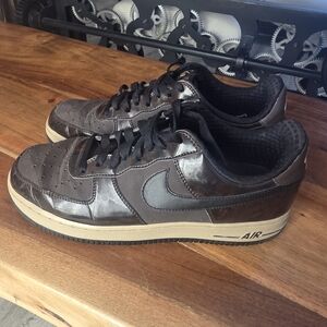 Size 10 - Nike Air Force 1 Premium Woodgrain. All stars